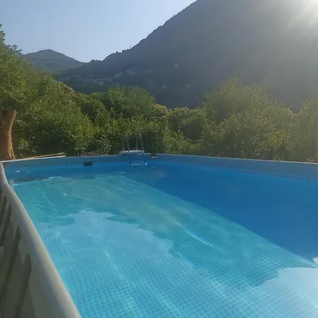 Miele Alpehytte Argegno